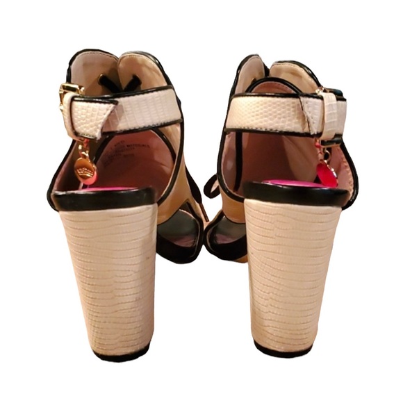 Juicy Couture Lace Up Open Toe Heels Size 10 - Picture 10 of 16